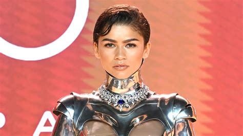 zendaya boobs|Zendaya Shows Off Bare Butt, Breasts at Dune 2 Premiere